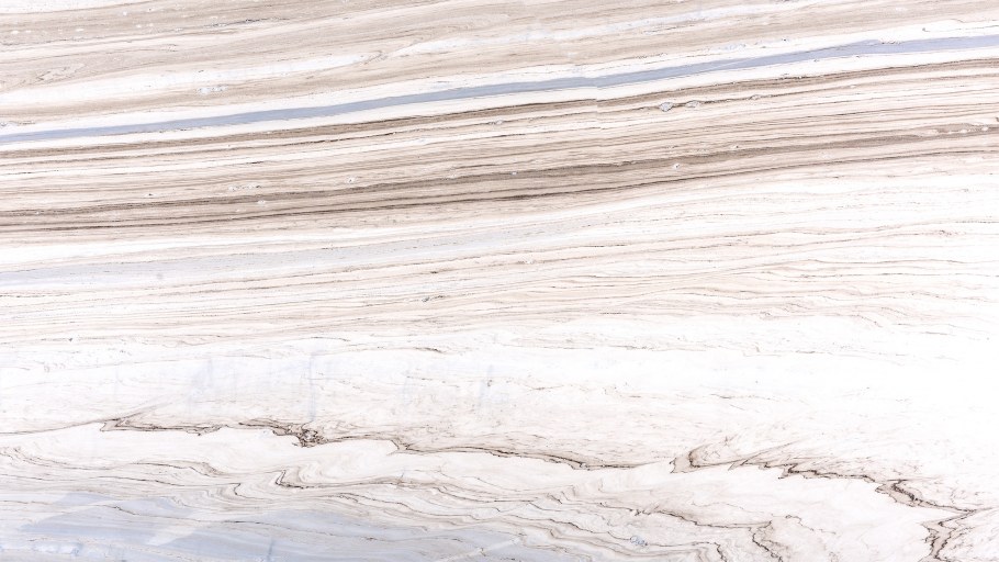 Черно белая плитка в прихожей