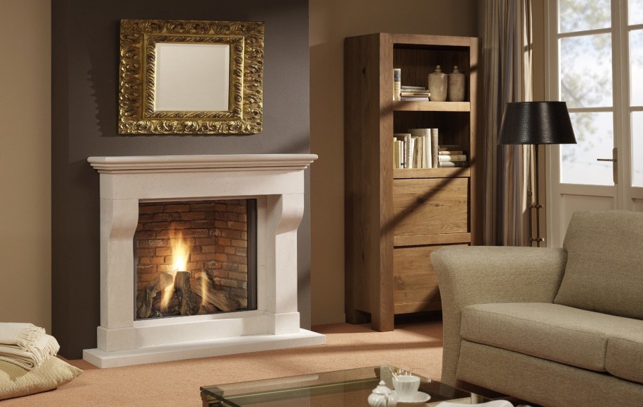 Зал с угловым камином