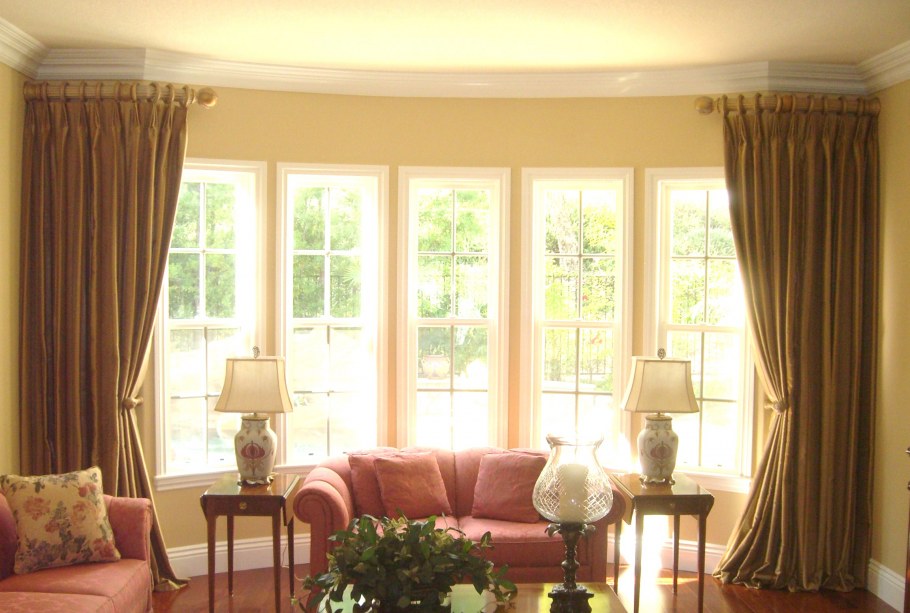 Шторы в гостиную на большое окно