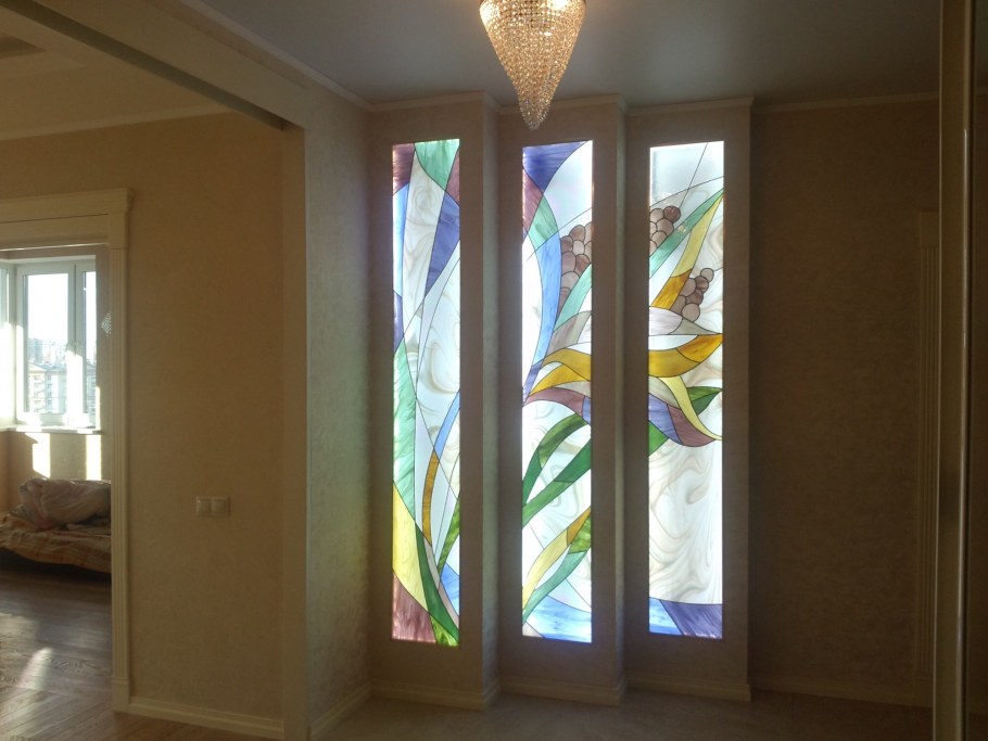 Цветные витражи на окна