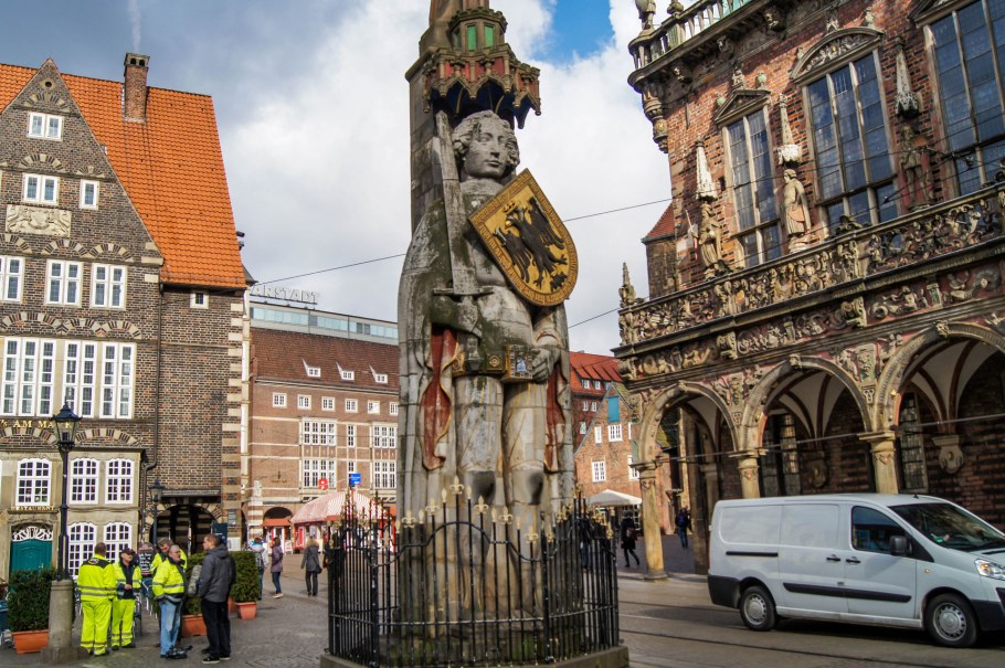 Фасад дома в голландском стиле