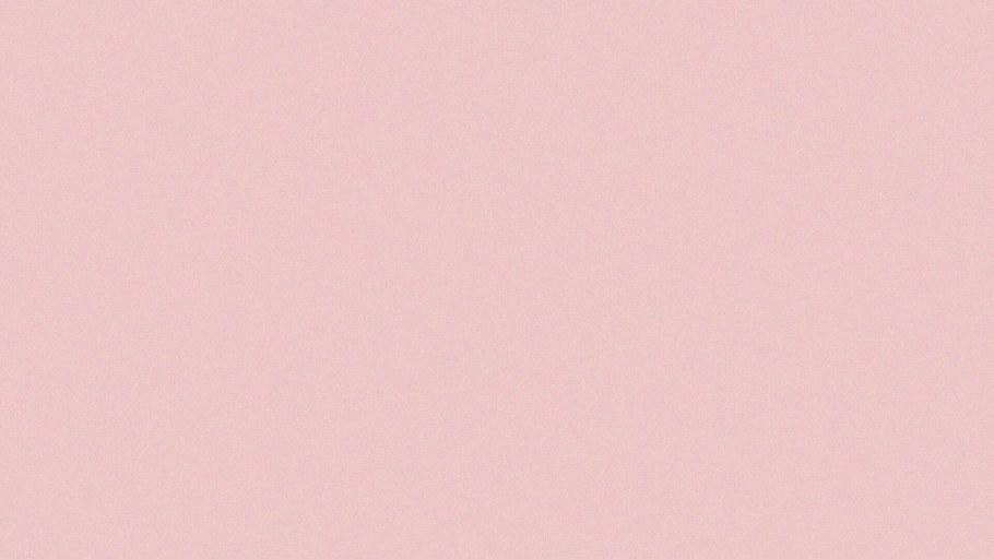 Бледно розовый
