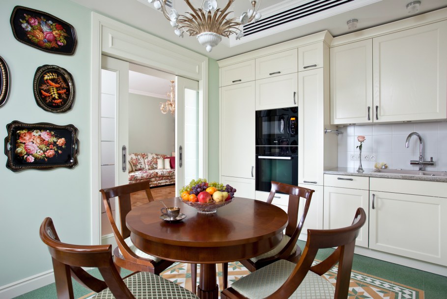 Декор на стену в кухню над столом