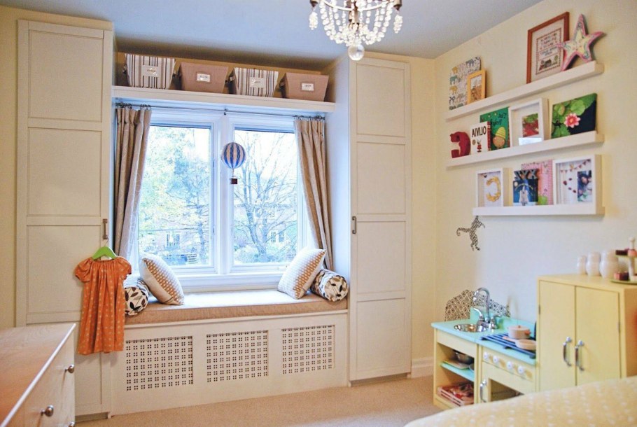 Встроенный шкаф в детскую