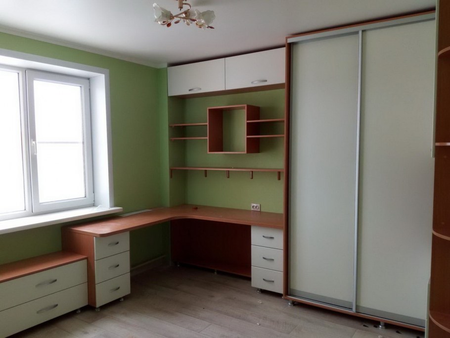Встроенная мебель для детской комнаты