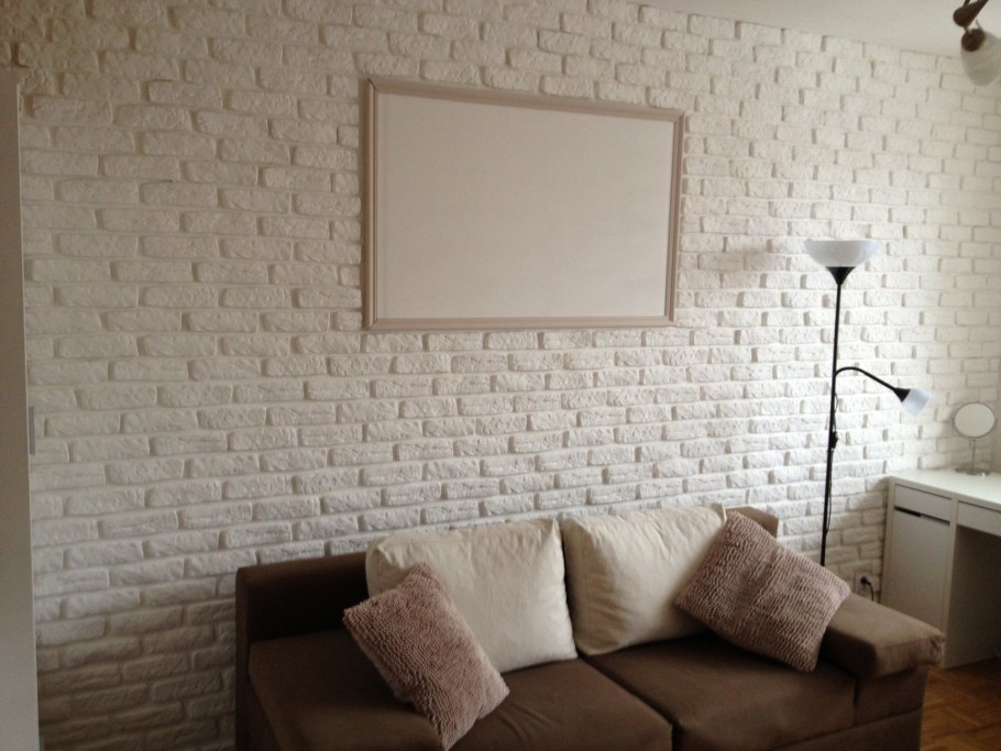 Гипсовый кирпич в интерьере