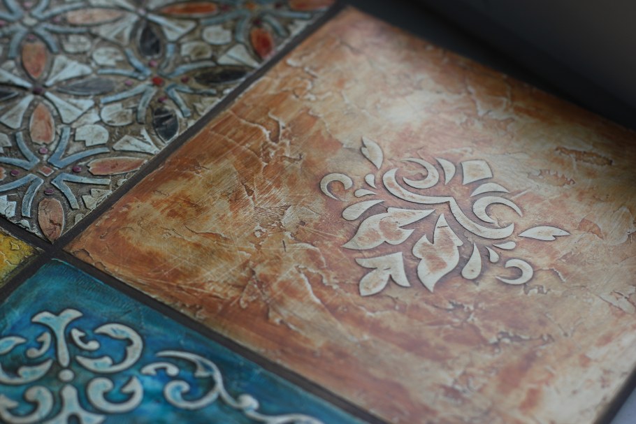 Старинная плитка