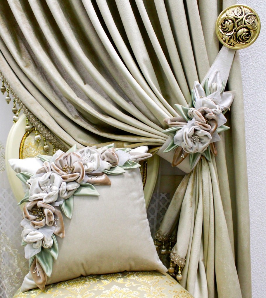 Декоративные подхваты для штор