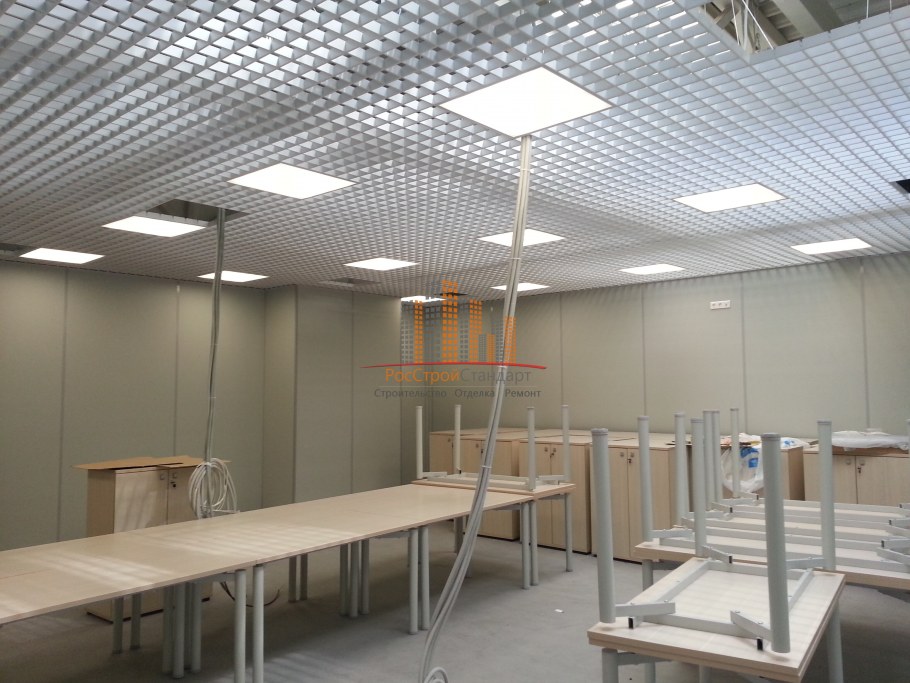 Потолок Грильято в офисе