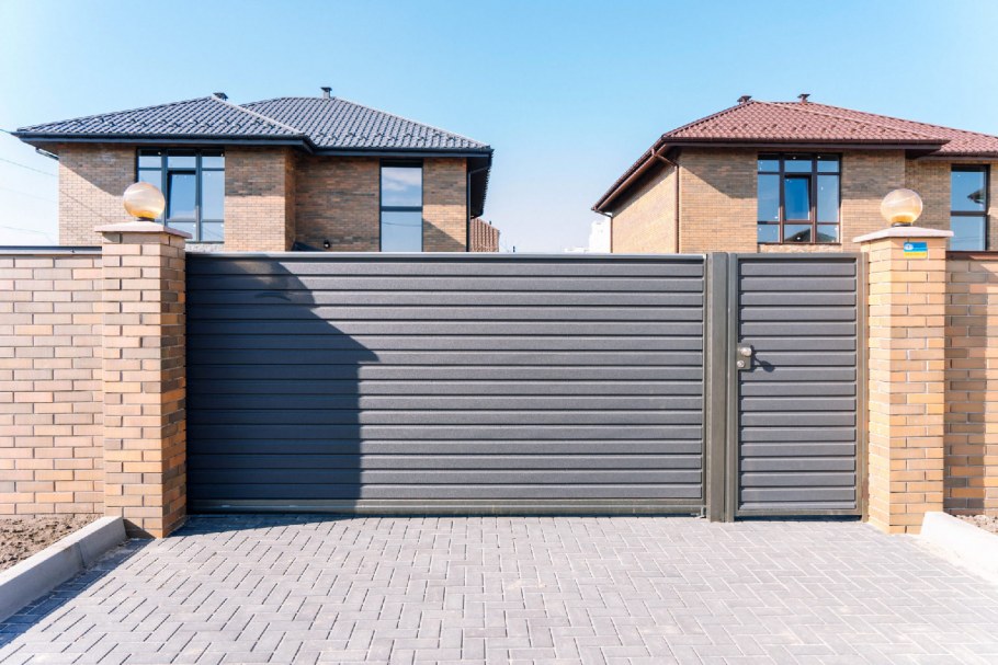 Въездная группа ворота