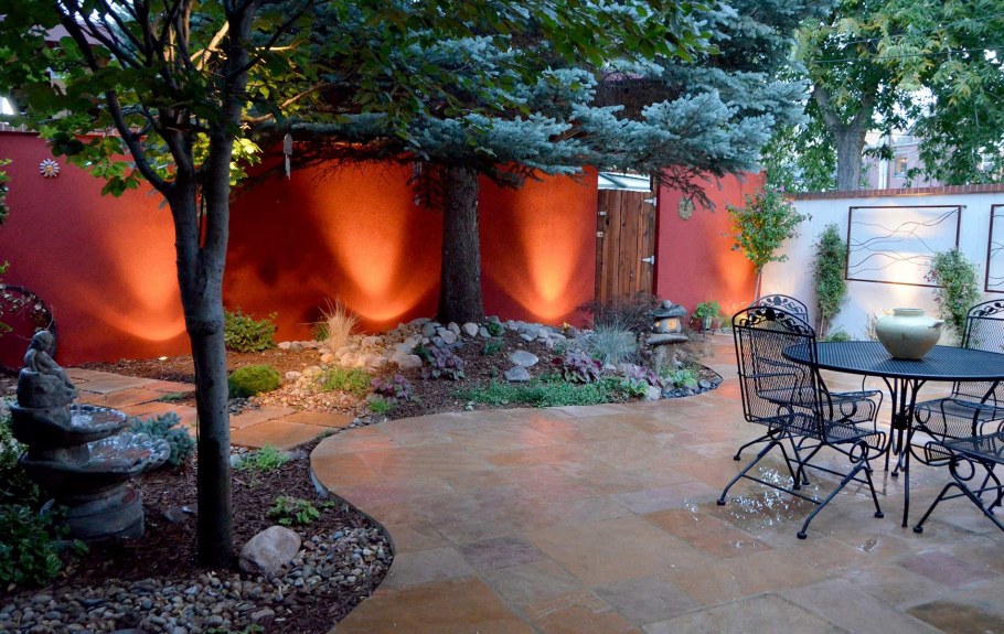 Задний двор панорама