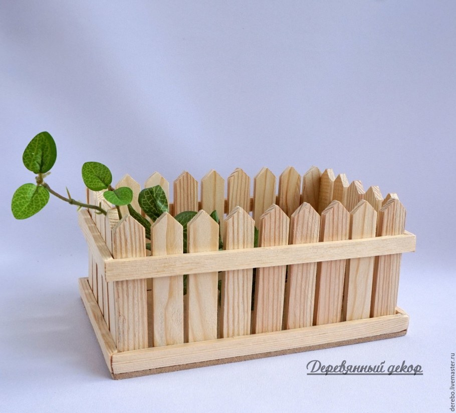 Кашпо для цветов из дерева