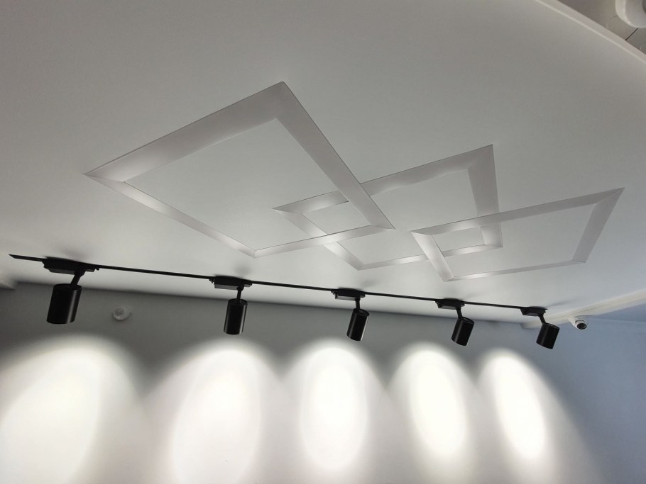 ARTLIGHT модель 51081 шинопровод