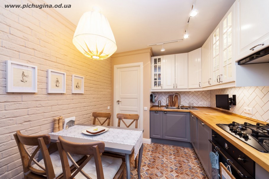 II-18/12 двушка кухня