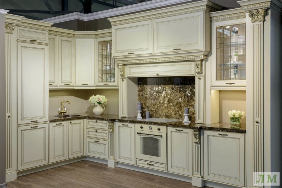 Кухня Бристель Кухенберг цвета