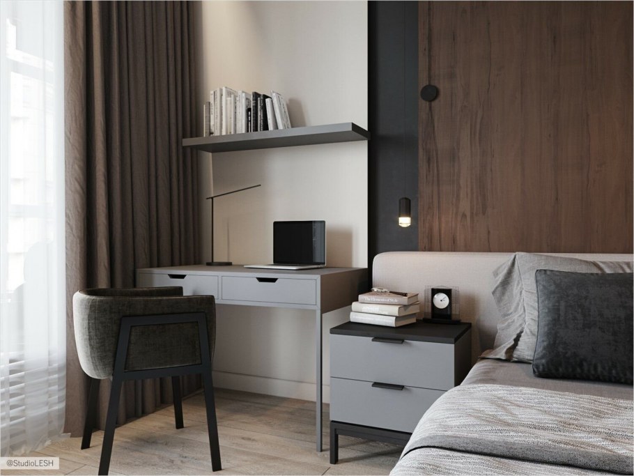 Рабочий стол в спальне
