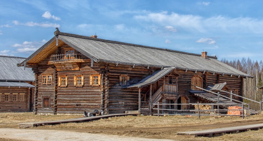 Бревенчатый дом русская изба