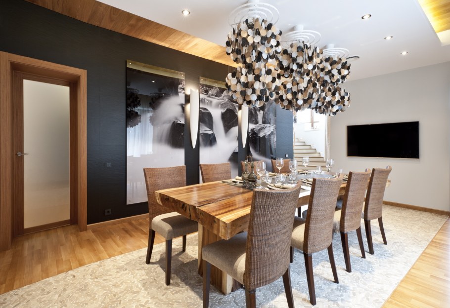 Столовая в балийском стиле в интерьере