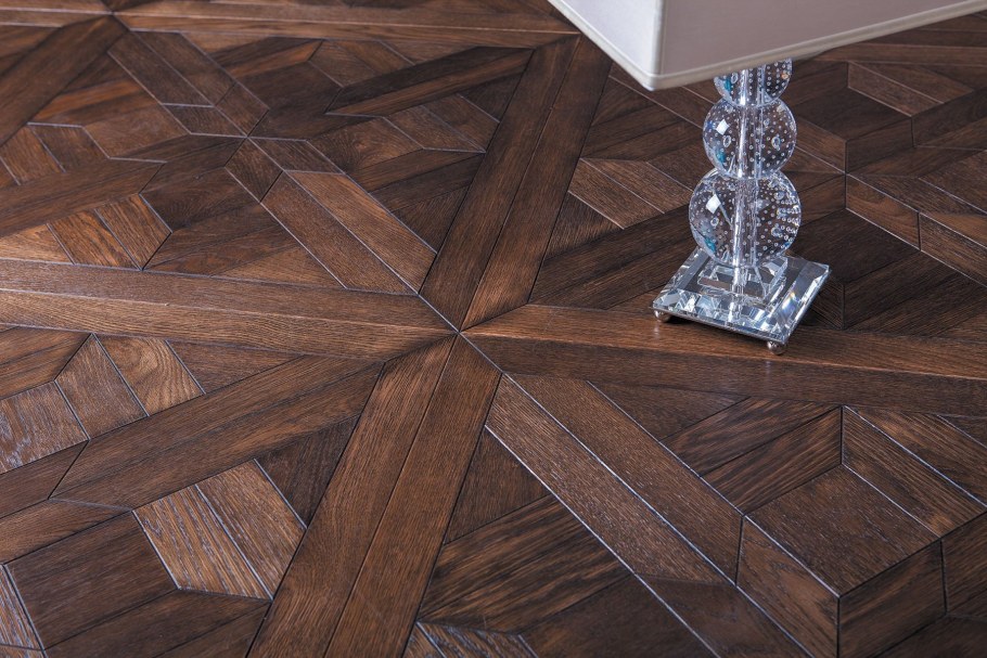 Rondine Group (RHS) Cobblewood