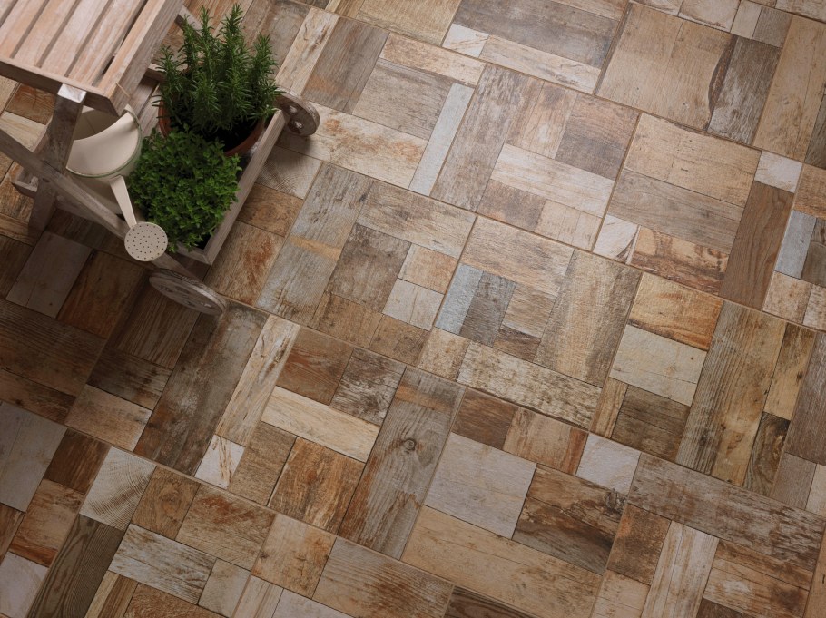 Деревянная плитка для стен в интерьере