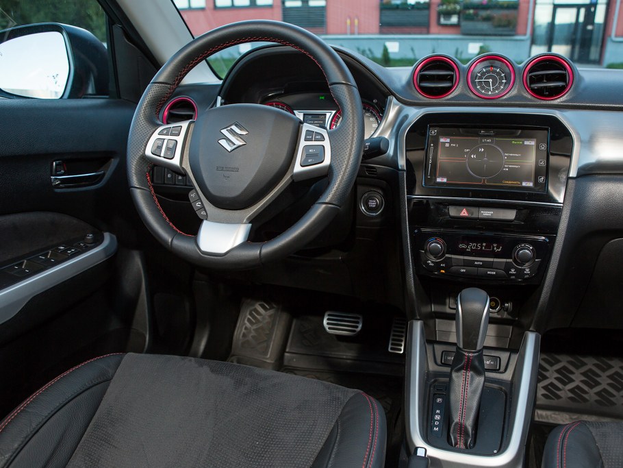 Сузуки Гранд Витара новая салон