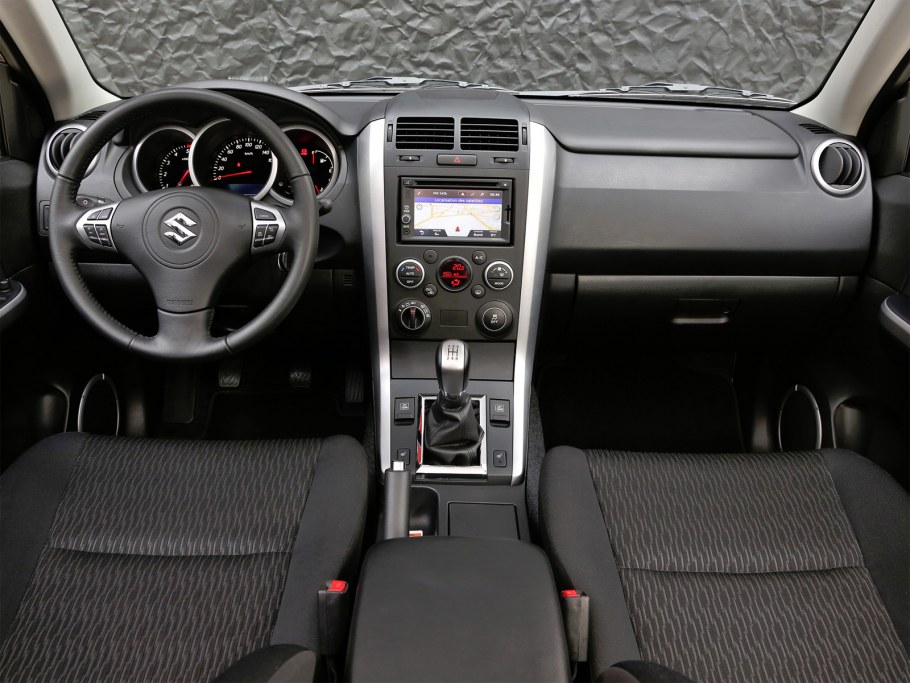 Suzuki Vitara 2021 салон