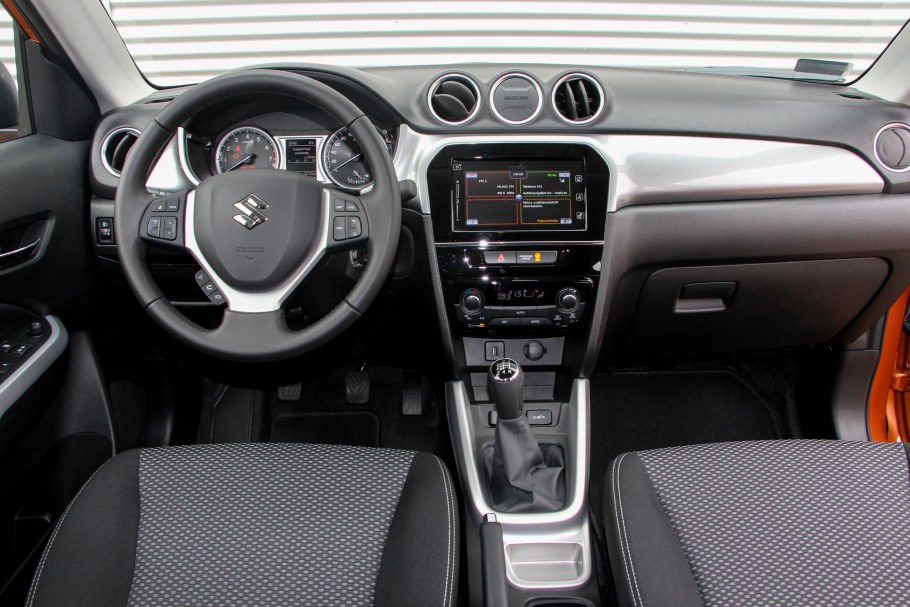 Suzuki Vitara 2018 салон