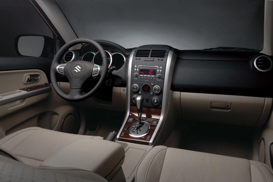 Suzuki Vitara интерьер