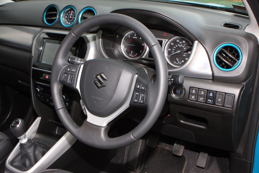 Сузуки Гранд Витара 2017 салон