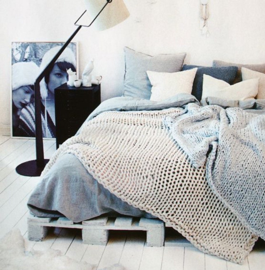 Покрывало в скандинавском стиле