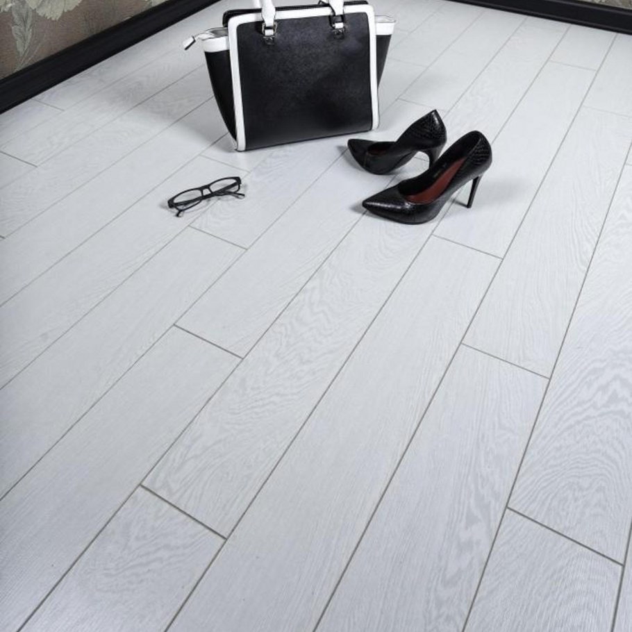 Ламинат Classen the Brush 34820 дуб серый