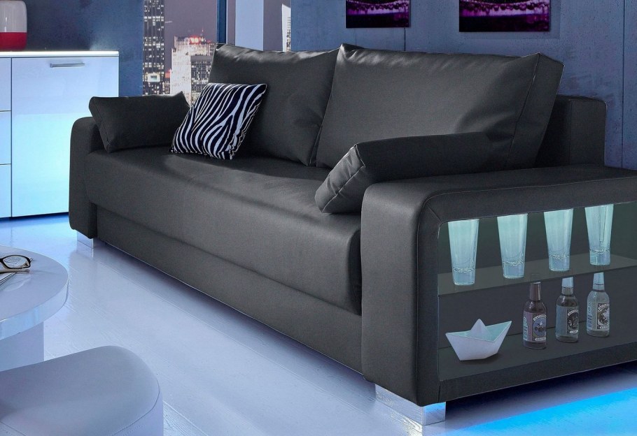 Интерьер с неоновой подсветкой