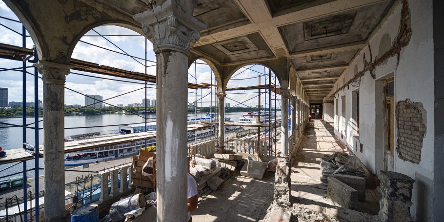 Здание Северного речного вокзала