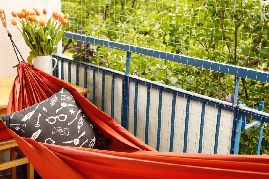 Гамак на лоджии в квартире