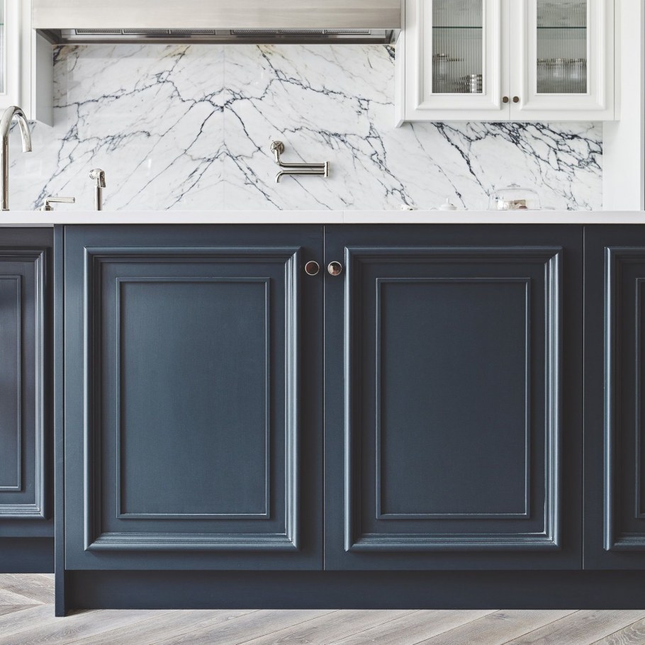 Кухня классика массив с патиной