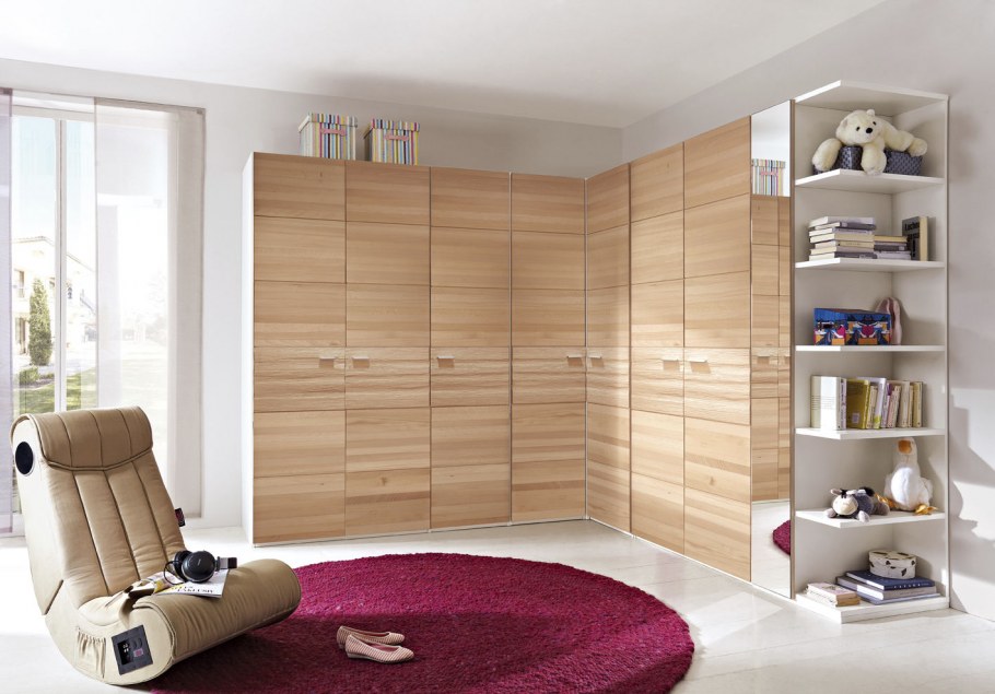 Вместительный шкаф