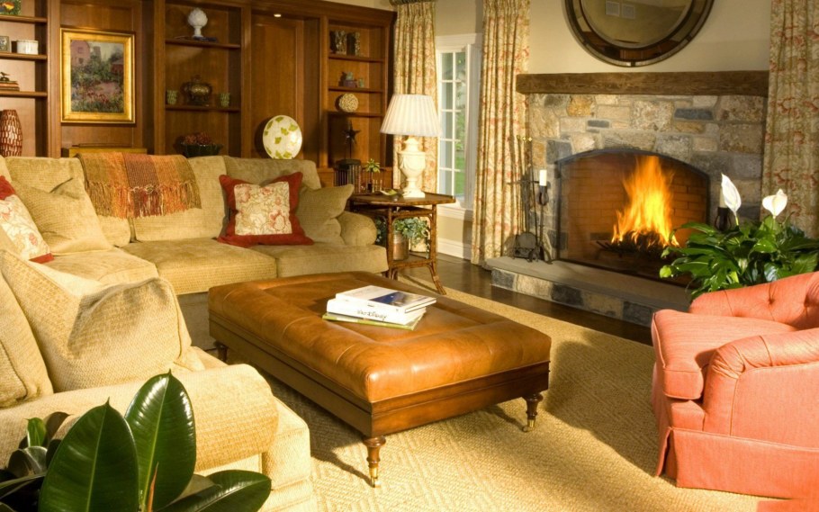 Подоконник диван в гостиной