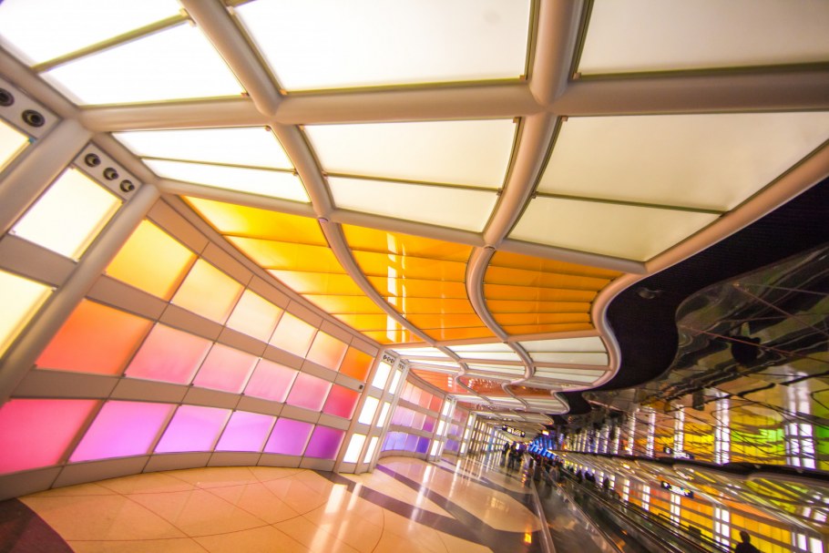 Натяжные потолки фирма Делюкс