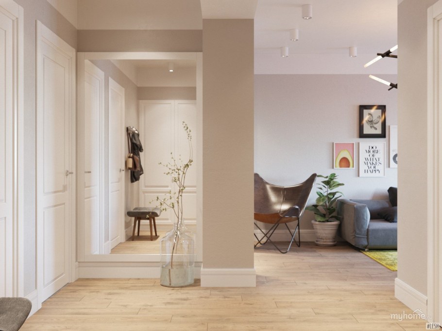 Светлая просторная прихожая