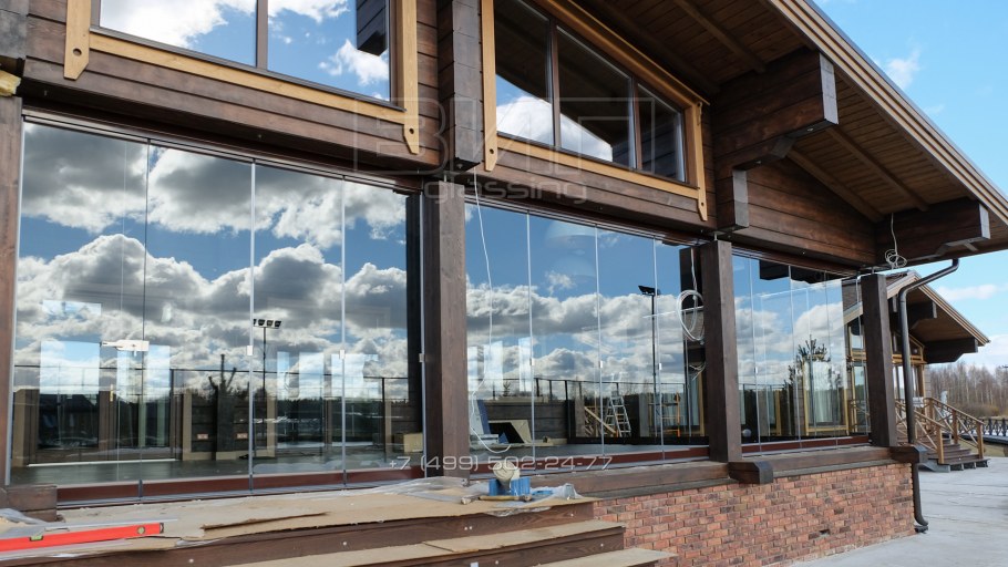 Панорамное остекление Рехау