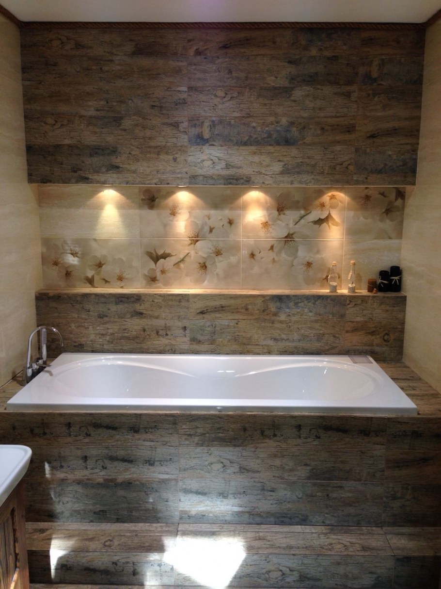 Ванная с полочками в стене