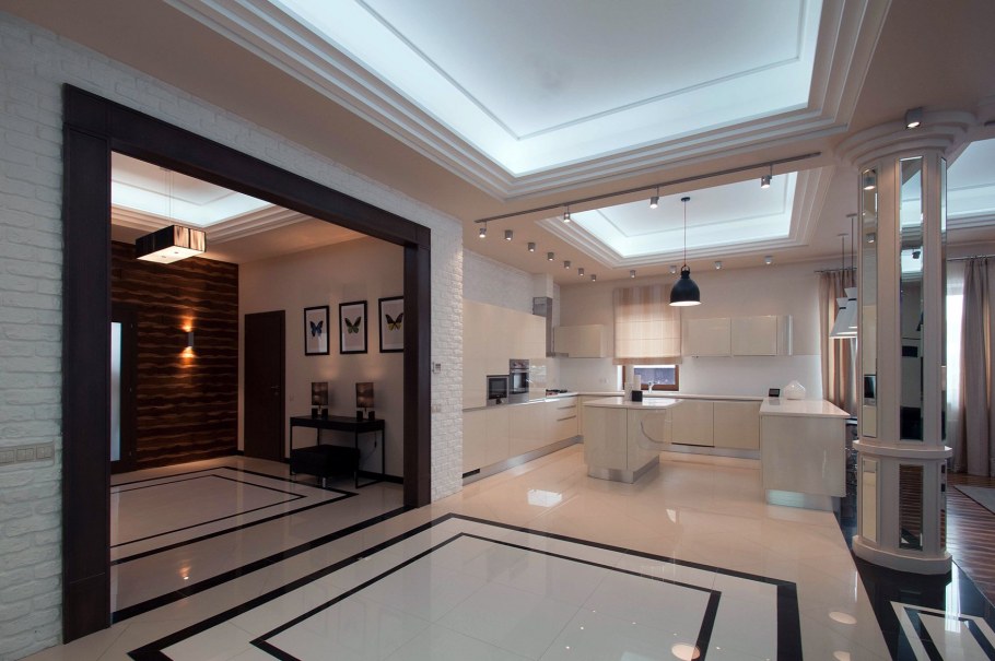 Интерьер холла в одноэтажном доме