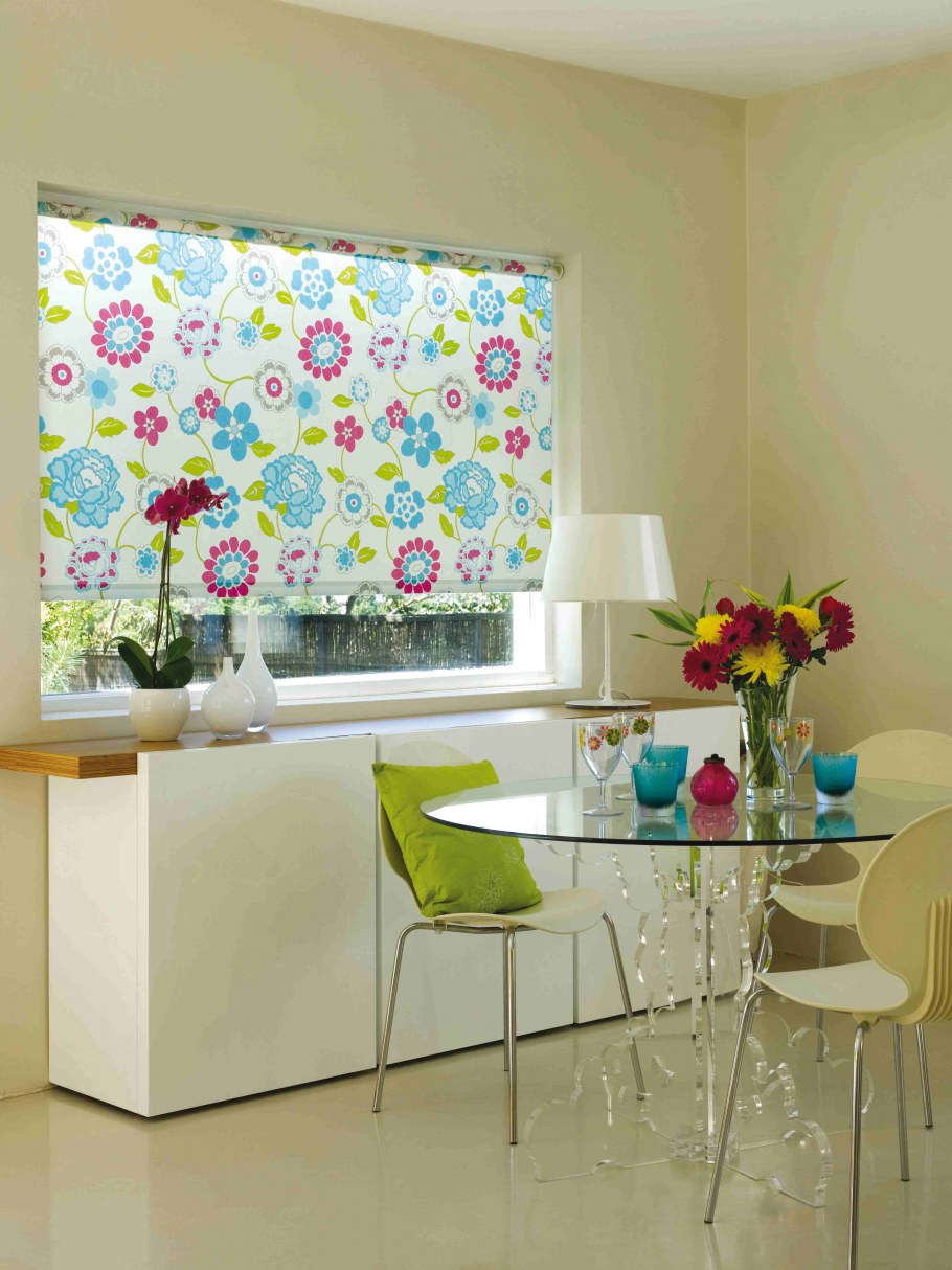 Рулонные шторы на кухню