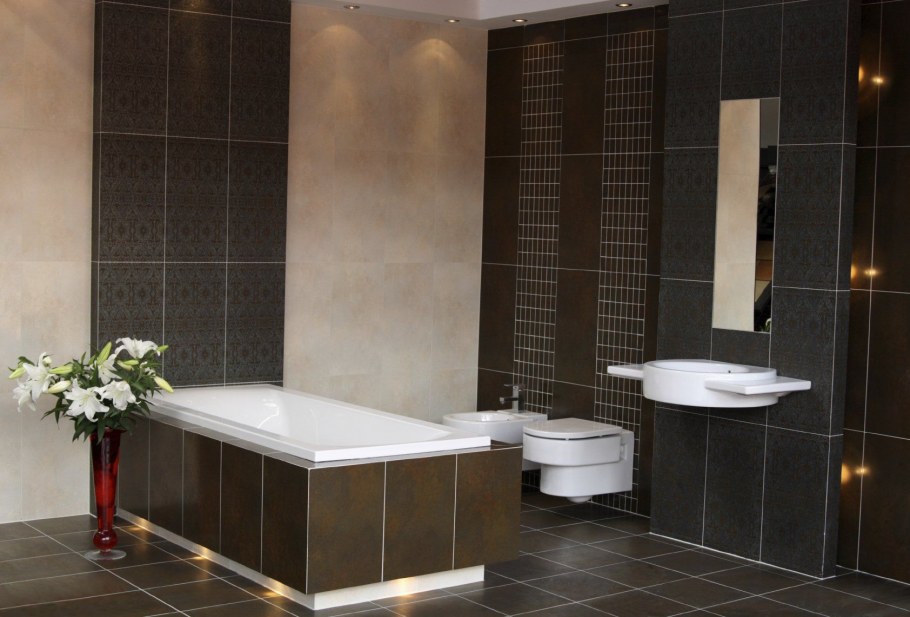 Ванная обшита керамогранитом