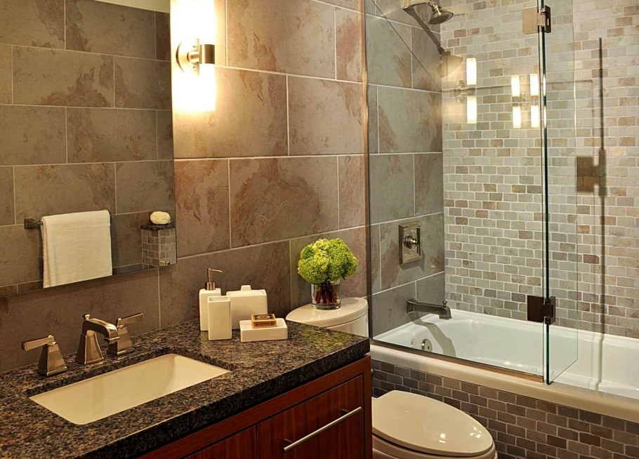 Ванная выложенная плиткой