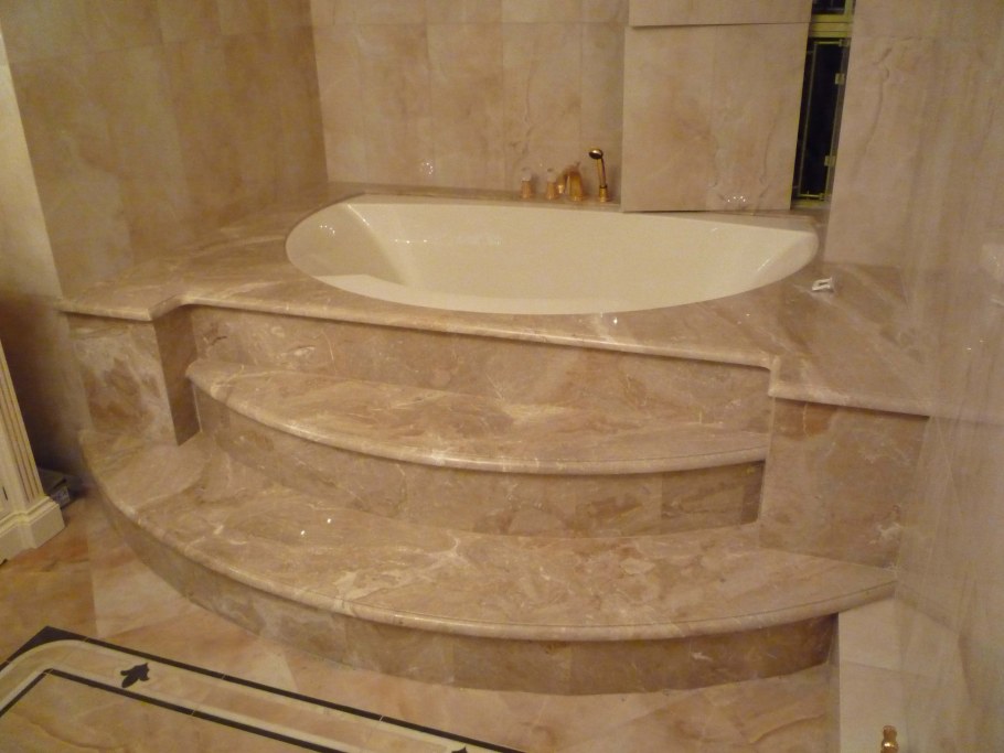 Плитка Калакатта столешница