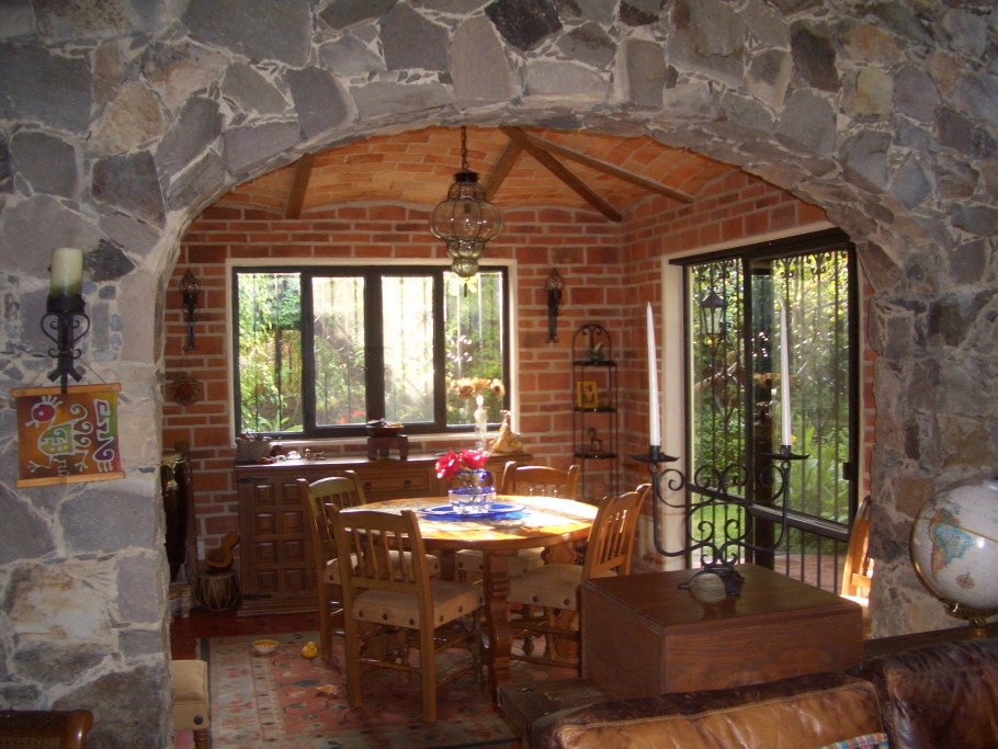 Арки из природного камня