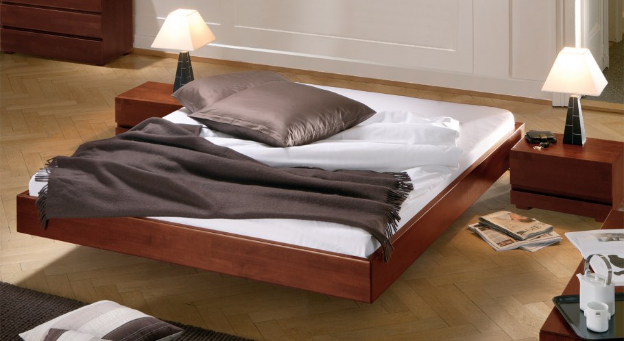 Кровать изголовье 2 подушки