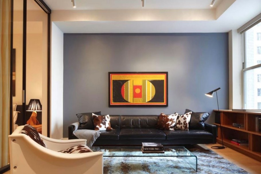 Контрастная стена в гостиной