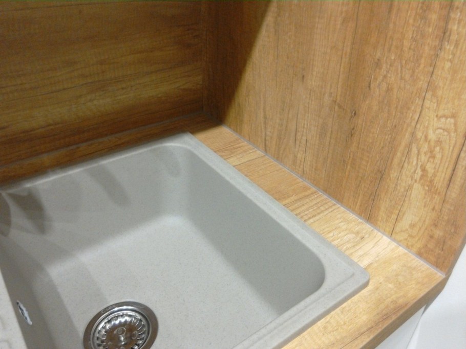 Плинтус для столешницы 3050 мм прозрачный